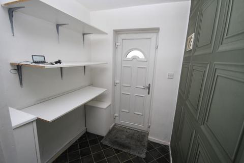 10 Abbotside Close, Bradford, BD10 8DL