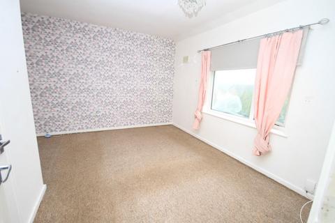 10 Abbotside Close, Bradford, BD10 8DL
