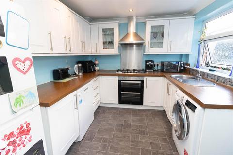 3 bedroom terraced house for sale, St. Rollox Street, Hebburn NE31