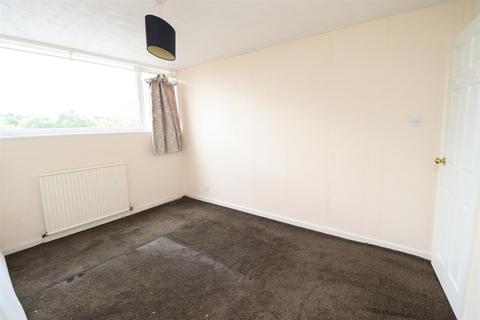 2 bedroom flat to rent, Haunchwood Road, Nuneaton