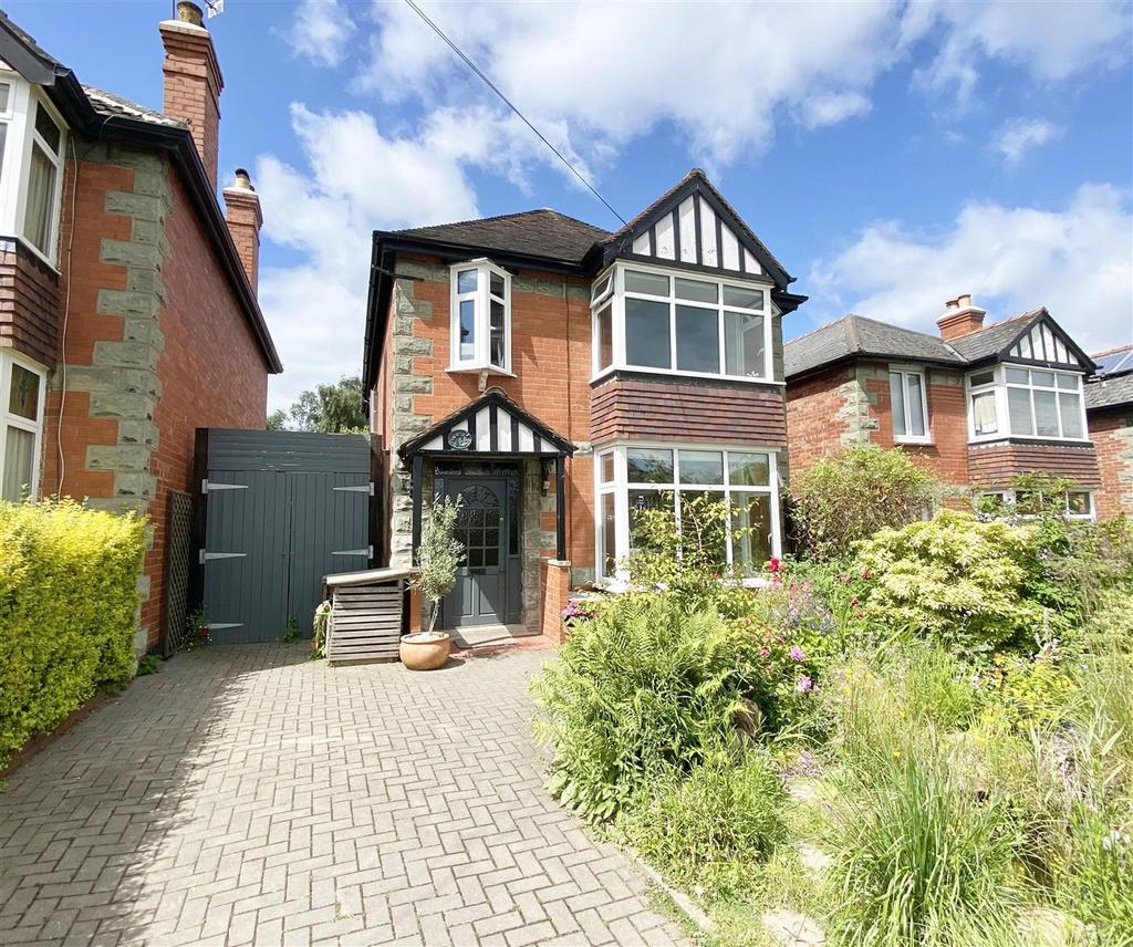 55 Porthill Drive, Shrewsbury, SY3 8RT 3 bed detached house for sale