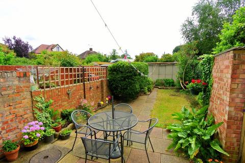 3 bedroom house for sale, Rosa Avenue, Ashford TW15