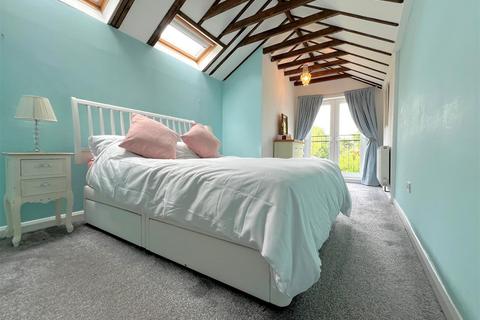 4 bedroom cottage for sale, Wellesbourne Road, Barford, Warwick