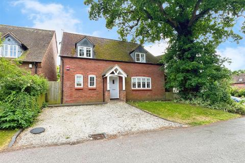 3 bedroom detached house for sale, Bridge End, Warwick