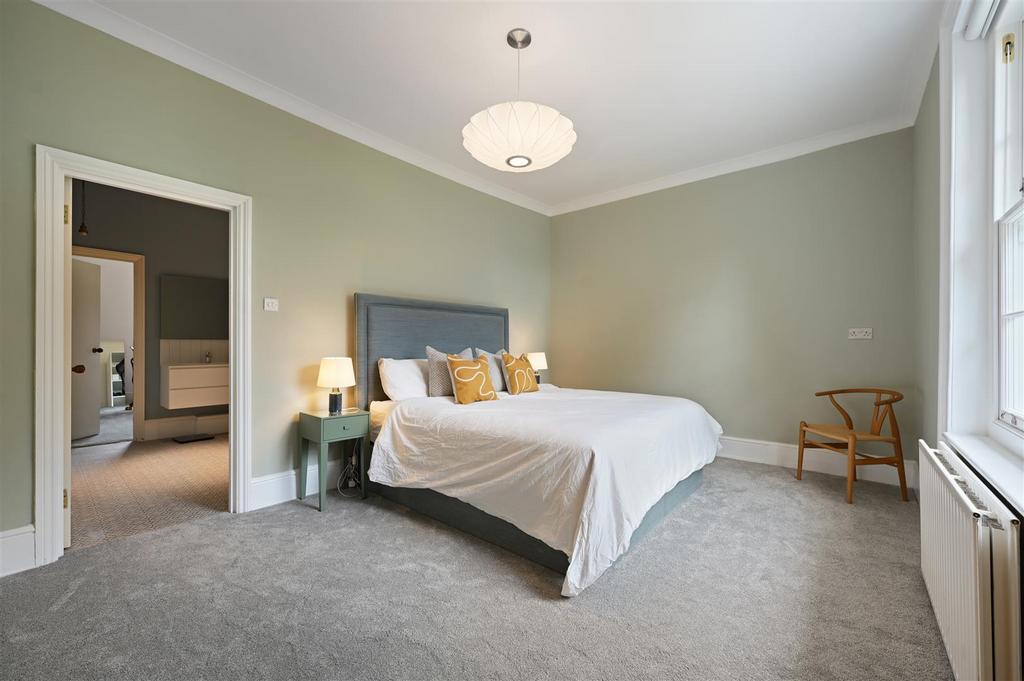 Goldhawk Road - Bedroom B3 (1).JPG