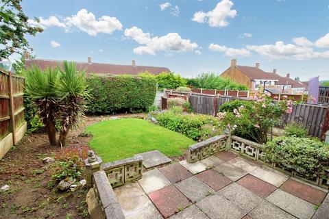 3 bedroom terraced house for sale, The Mount, Stapleford, Nottingham