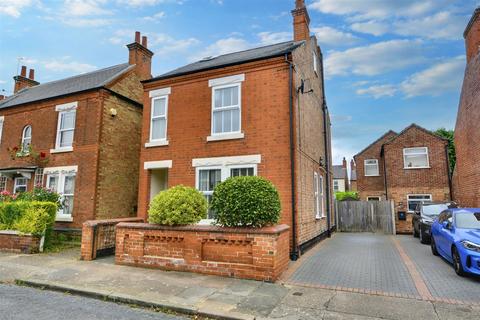 4 bedroom detached house for sale, Breedon Street