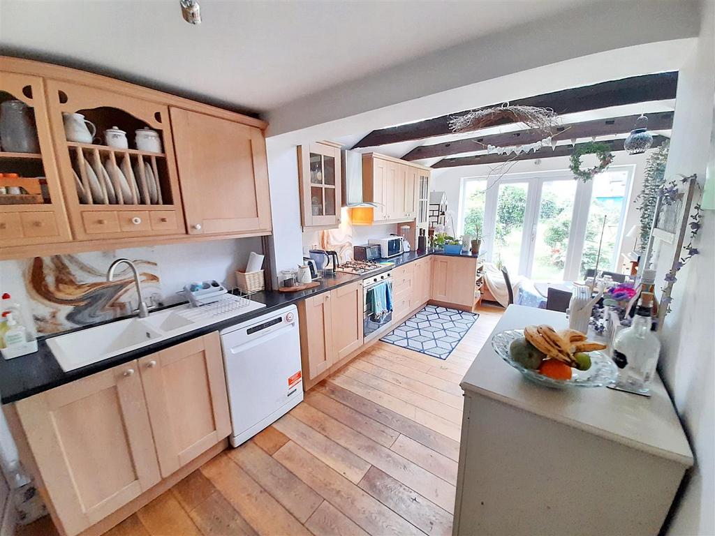 Kitchen / breakfast room