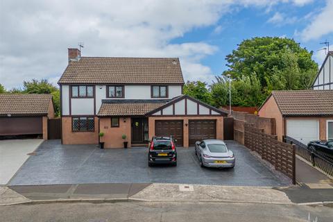 4 bedroom detached house for sale, Highmead Avenue, Newton, Swansea