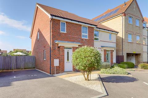 2 bedroom semi-detached house for sale, Cambrian Way, Worthing BN13