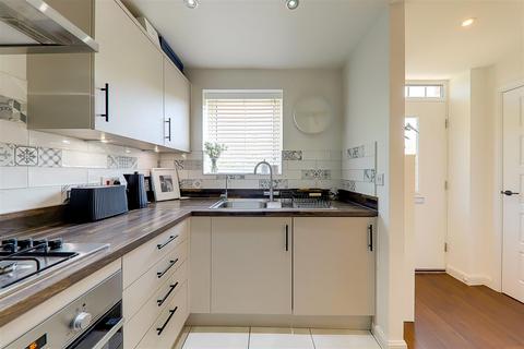 29 Cambrian Way, Worthing, BN13 1FR