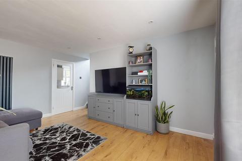 4 Abbots Close, Whitchurch, Bristol, BS14 0UD