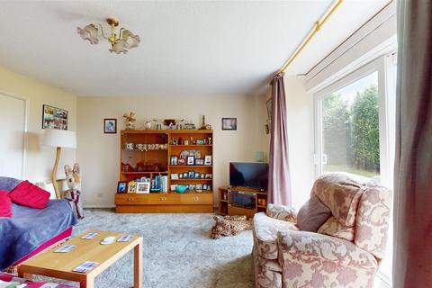 Flat 15, Fox House Allison Road, Bristol, BS4 4NT