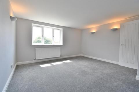 2 bedroom end of terrace house for sale, Cromer Road, Leamington Spa