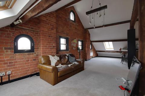 2 bedroom penthouse to rent, Double Reynolds, The Docks, Gloucester