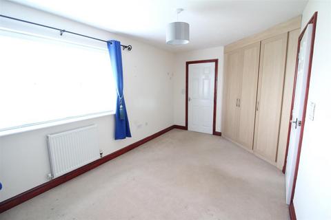 3 bedroom semi-detached house to rent, Milars Field, Morda, Oswestry