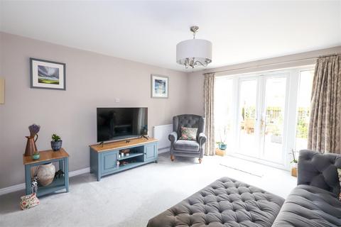 3 bedroom semi-detached house for sale, Percy Drive, Thirsk