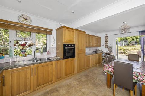 4 bedroom semi-detached bungalow for sale, Braybon Avenue, Patcham, Brighton