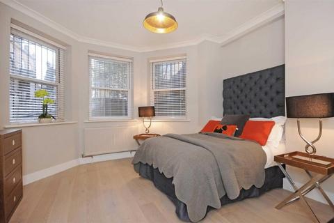3 bedroom apartment to rent, Fitzjohns Avenue, London