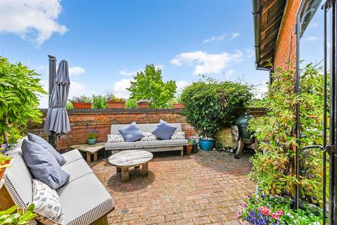 3 bedroom semi-detached house for sale, King Street, Arundel