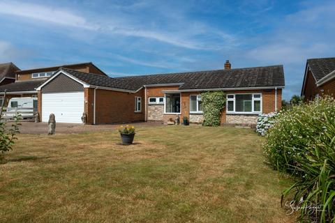 3 bedroom detached bungalow for sale, Palmers Road, Wootton Bridge