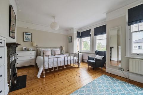 2b Grove Lane, Kingston Upon Thames, KT1 2SU