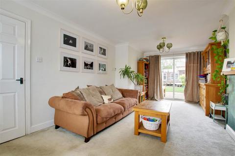 54 Cherry Way, Hatfield, AL10 8LE