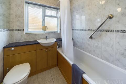 2 Peacock Gardens, South Croydon, CR2 8TE