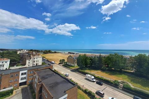 2 bedroom apartment for sale, South Terrace, Littlehampton