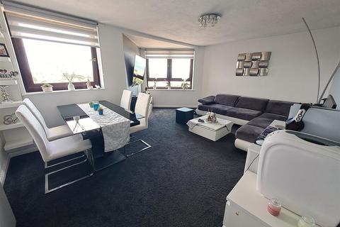 2 bedroom apartment for sale, South Terrace, Littlehampton