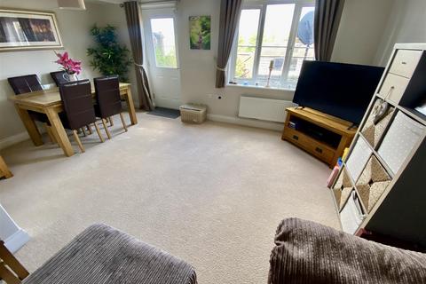 9 Sun Lane, Wroughton, Swindon, SN4 9DP