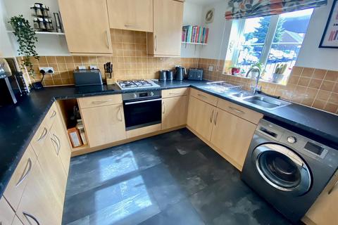 9 Sun Lane, Wroughton, Swindon, SN4 9DP