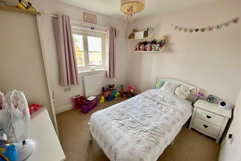 9 Sun Lane, Wroughton, Swindon, SN4 9DP
