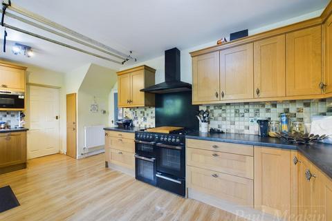 20 Rowdown Crescent, New Addington, Croydon, CR0 0HQ