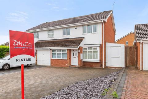 3 bedroom semi-detached house to rent, Shelsley Way, Solihull