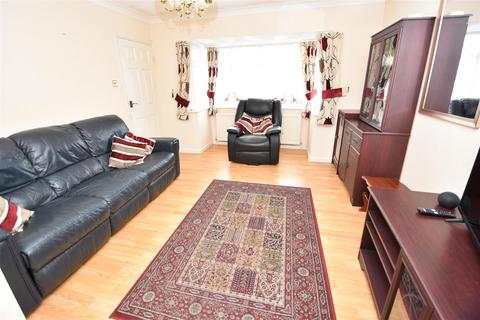 1 bedroom detached bungalow for sale, Maurice Road, Canvey Island SS8