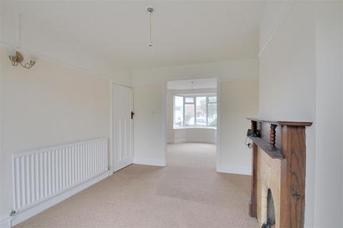 3 bedroom terraced house to rent, Shandon Road, Worthing, BN14