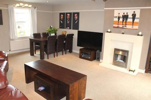 4 bedroom detached house for sale, The Green, North Newbald