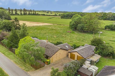 4 bedroom detached bungalow for sale, High Street, Lolworth CB23