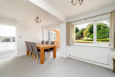 3 bedroom detached house for sale, Kilburn Drive, Kingswinford