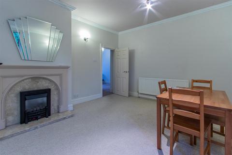 3 bedroom duplex to rent, Pen-Y-Lan Road, Cardiff CF23