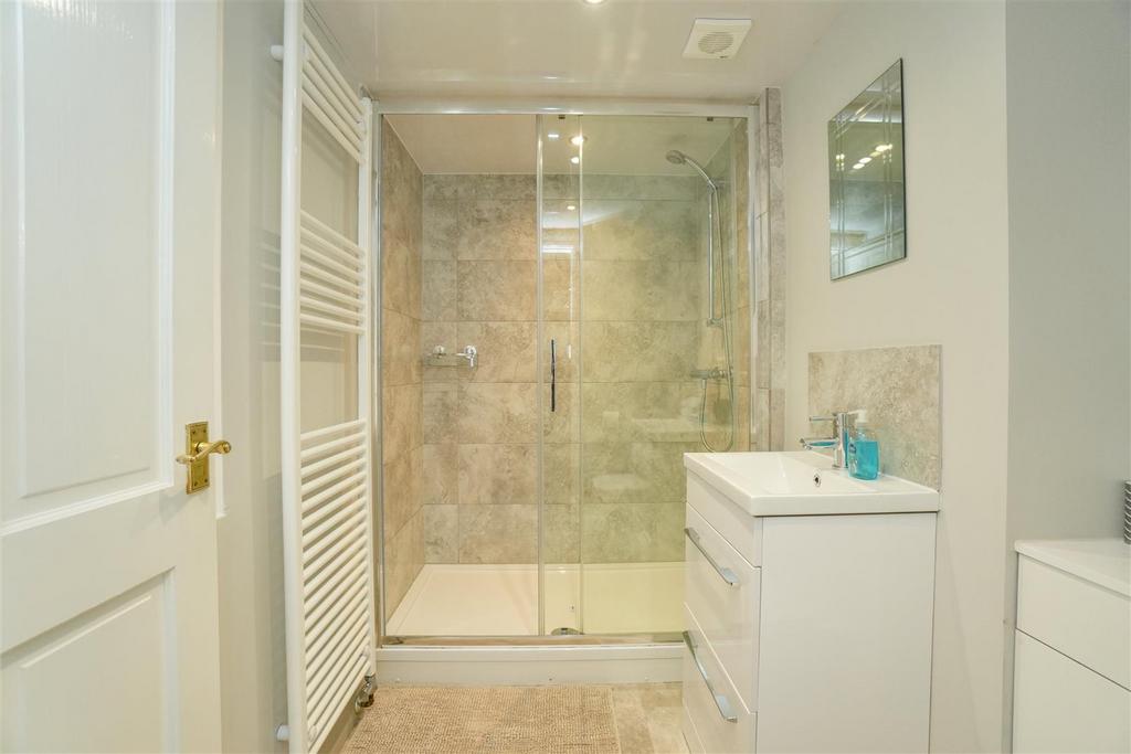 Ensuite Shower Room
