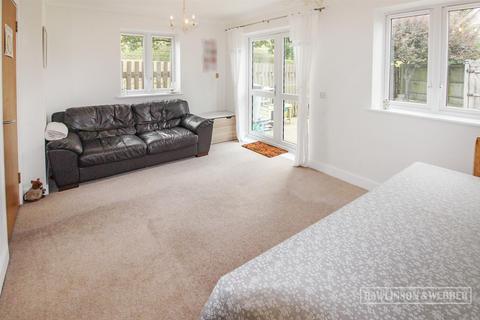 3 bedroom semi-detached house for sale, Apps Meadow Close, West Molesey KT8