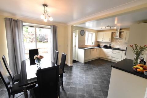 4 bedroom detached house for sale, Fieldfare Close, Scunthorpe