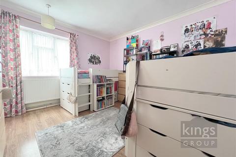 41 Pentrich Avenue, Enfield, EN1 4NA