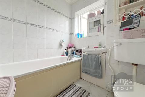41 Pentrich Avenue, Enfield, EN1 4NA