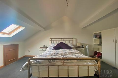60a Green Dragon Lane, London, N21 2LH