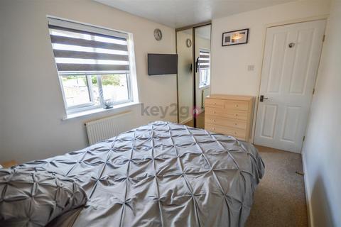 32 Badger Place, Sheffield, S13 7TL