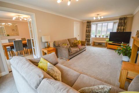 4 bedroom detached house for sale, Deepwell Bank, Halfway, Sheffield, S20