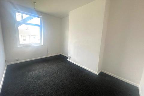 2 bedroom flat to rent, Greenbank Road, Darlington, DL3